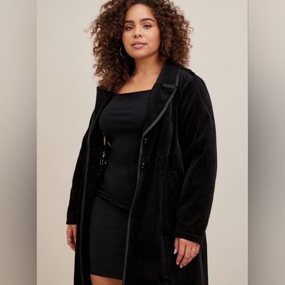 TORRID Harry Potter Celestial Velvet 2 Button Coat Size 2 - Picture 6 of 11